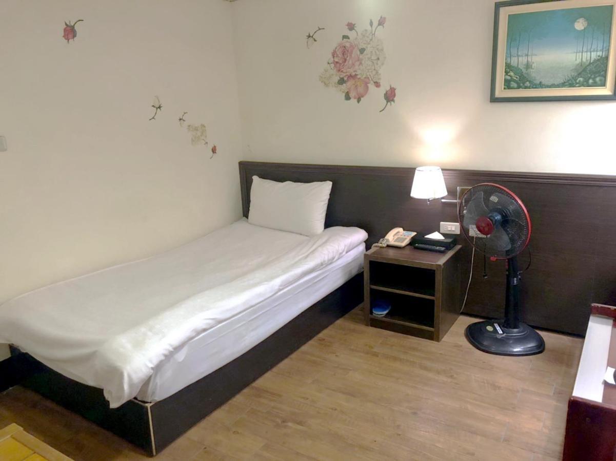 Melody Hotel T'ai-tung Esterno foto